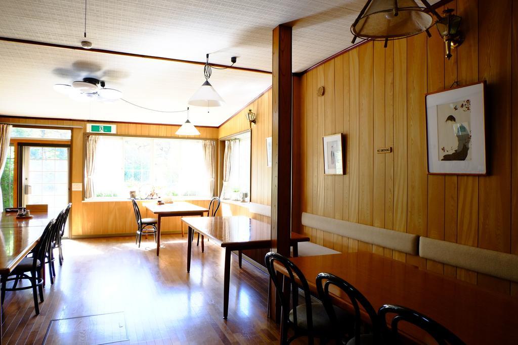 旅館 ふじとみた 忍野村 エクステリア 写真