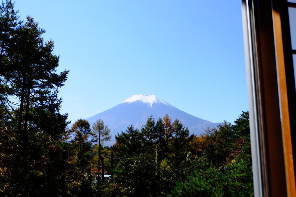 旅館 ふじとみた 忍野村 エクステリア 写真