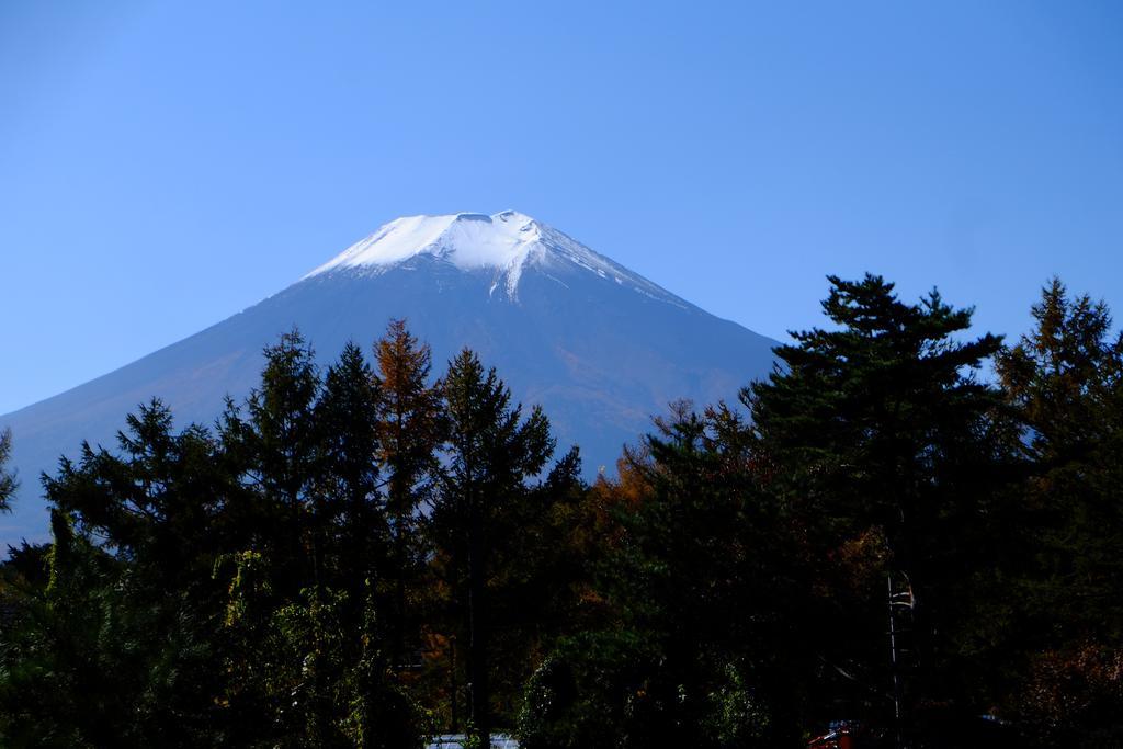 旅館 ふじとみた 忍野村 エクステリア 写真